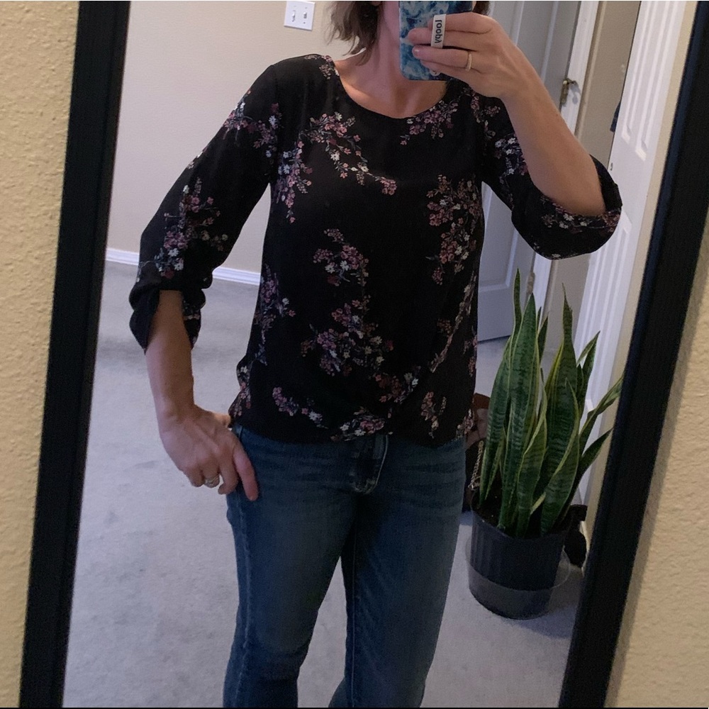 ✨Floral Blouse✨